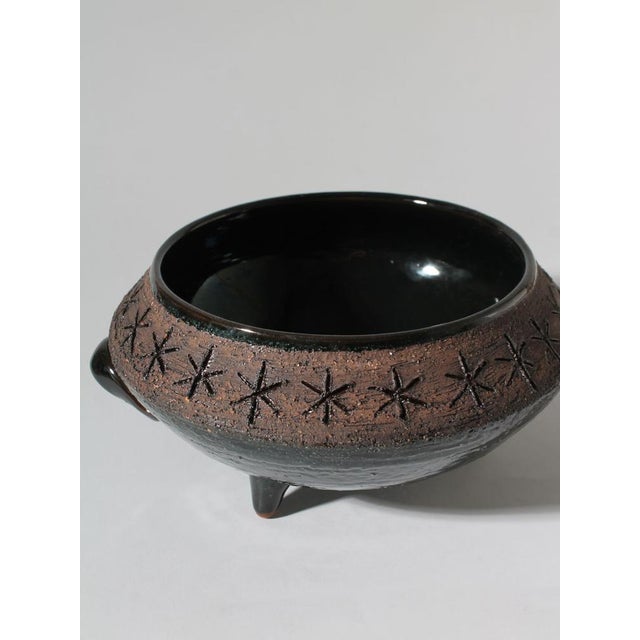 1960s Vintage Swedish Ceramic Bowl on Legs by Eke Bjerén for Gabriel Keramik, 1960 For Sale - Image 5 of 6