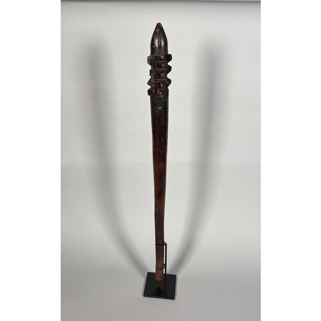 Aboriginal war club with a skull, Queensland, Australia. Oceania For Sale