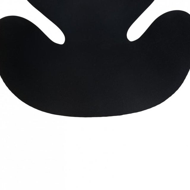 Swan Chair in Black Hallingdal Fabric by Arne Jacobsen, 2006 For Sale - Image 4 of 16