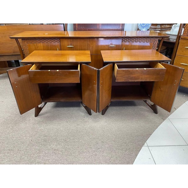 Piet Hein Mid Century Modern 1960 Bedroom Nightsand Pair, Designed by Piet Hein, Daniel Jones, Floating Sculptural, Walnut Wood, Attributed For Sale - Image 4 of 16