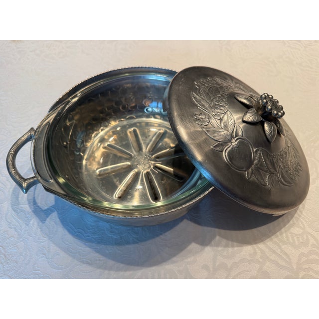 1950s Everlast Forged Aluminum Covered Casserole For Sale - Image 10 of 14