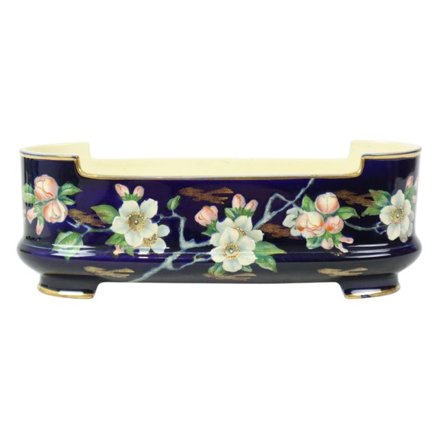 Very rare ceramic flowerpot/jardinière in the then-popular chinoiserie style from the ‘Taiping’ series by Villeroy & Boch,...