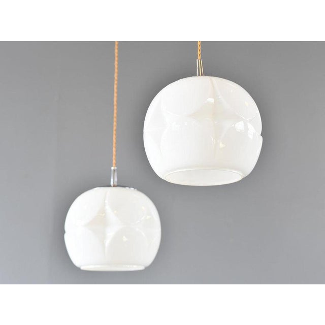 Wilhelm Wagenfeld Mid-Century Opaline Pendant Lights by Peill & Putzler, 1960s, Set of 2 For Sale - Image 4 of 10