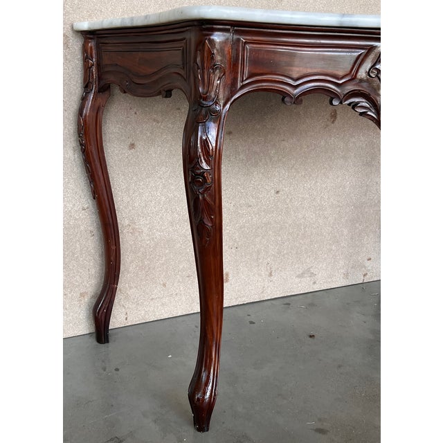 French Regency Carved Walnut Console Table With White Marble Top For Sale In Miami - Image 6 of 12
