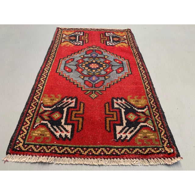 Small Vintage Turkish Rug in Wool For Sale - Image 3 of 7