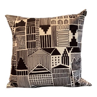 Vintage Marimekko Pillow Cover in "Onnea Etsimässä Design For Sale