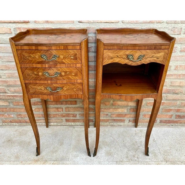 Vintage French Bedside Tables in Marquetry and Bronze Hardware, 1920, Set of 2 For Sale - Image 4 of 13