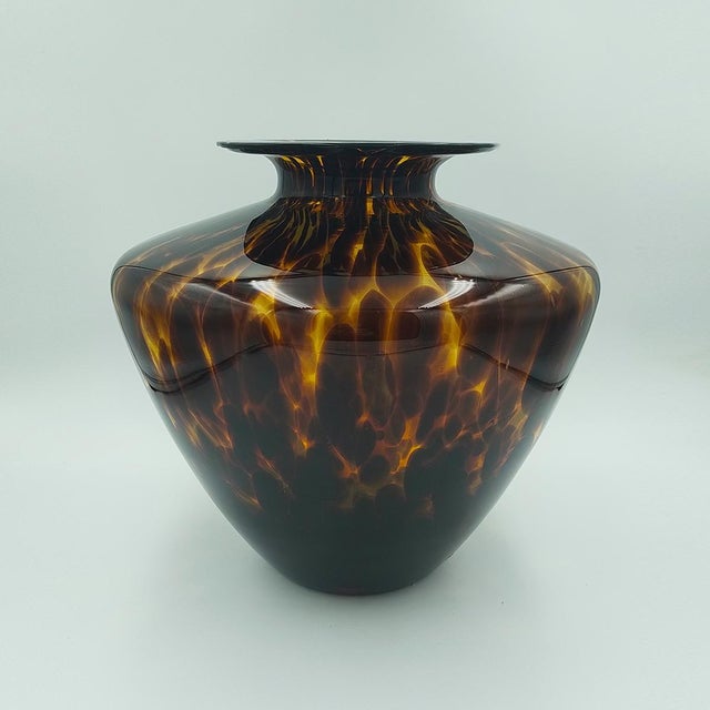 Mid-Century Modern 1960s Gorgeous Vase in Murano Glass. Made in Italy For Sale - Image 3 of 6