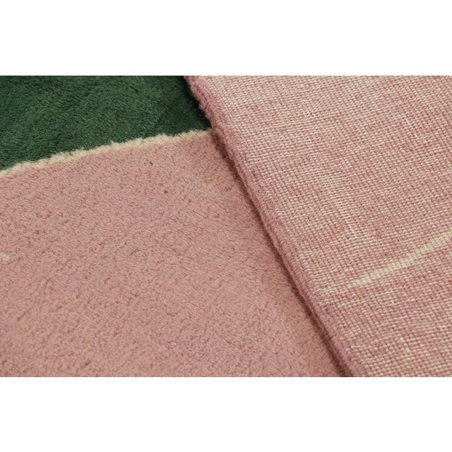 Textile Vintage Zeki Müren Art Deco Rug in Pink With Geometric Patterns From Rug & Kilim For Sale - Image 7 of 7