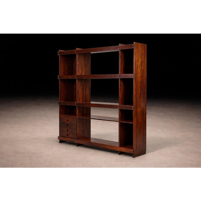 Brown Brazilian Modern Bookshelf in Rosewood, Sergio Rodrigues, C. 1968 For Sale - Image 8 of 15