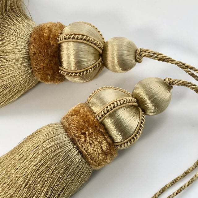 Art Deco Gold Key Tassels With Cut Velvet Ruche- A Pair For Sale - Image 3 of 12