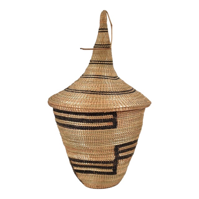 Early 20th Century Tutsi Basket with Lid Rwanda For Sale