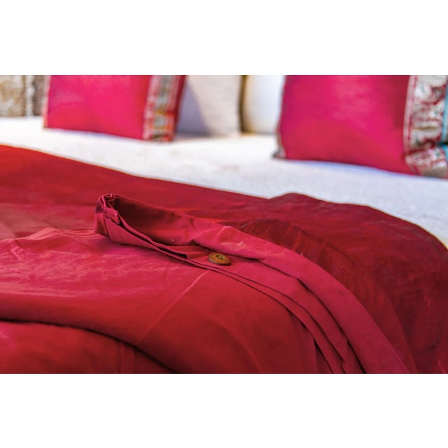 Crimson Silk Blend Duvet Cover For Sale - Image 4 of 6