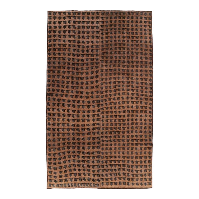 Galerie Shabab Collection Mid-20th Century Turkish Anatolian Room Size Carpet For Sale