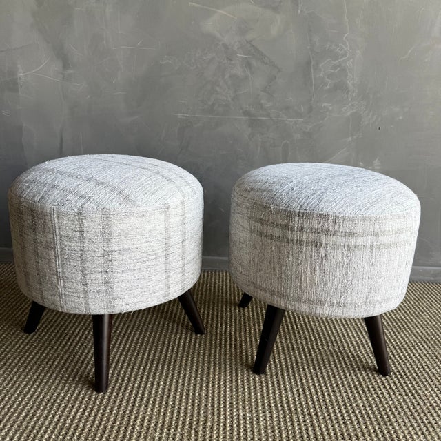 Mid-Century Modern Pair of Off-white Ottomans Made From Vintage Turkish Rugs With Wood Legs For Sale - Image 3 of 8
