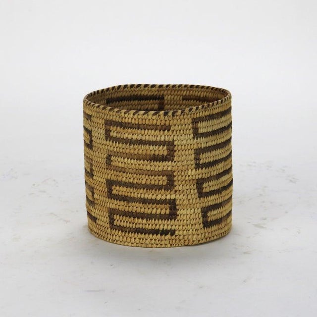Vintage Southwest Native American Woven Woven Reed Basket 20thC 5 1/4" x 5 5/8" x 5 5/8"