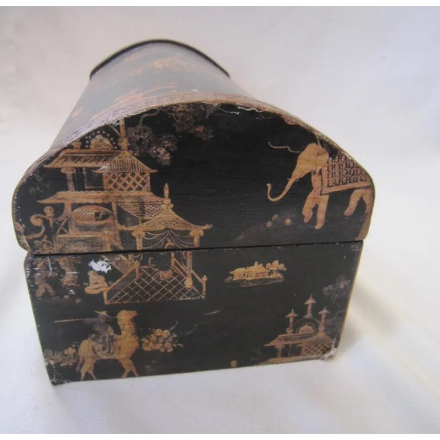1960s Vintage Chinoiserie Chinese Wood Box For Sale - Image 5 of 6