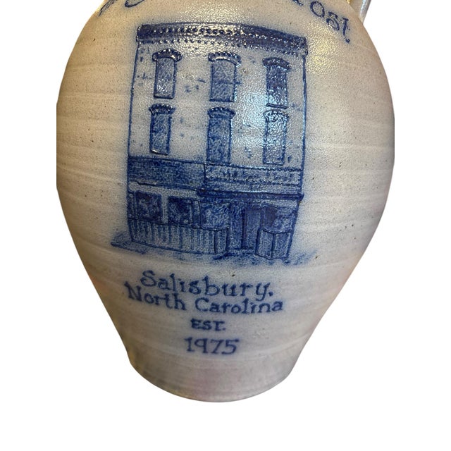 Late 20th Century Rowe Pottery 2 Gallon Salt Glazed Stoneware Jug – Stitchin’ Post Salisbury Nc Commemorative For Sale - Image 5 of 9