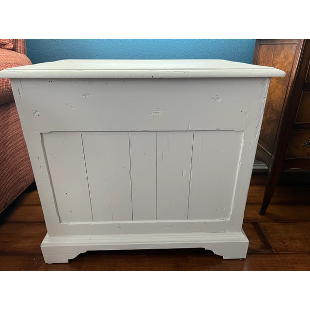 Paint 1980s Vintage Ethan Allen Side Tables Hand Painted White - Set of 2 For Sale - Image 7 of 9