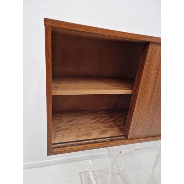 Large Mid-Century Modern Italian Modular Wall Unit in Teak, Black Lacquered Metal and Brass, 1960s For Sale - Image 17 of 18