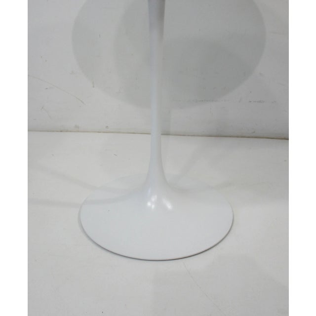 Mid 20th Century Early Eero Saarinen Tulip Side Table for Knoll For Sale - Image 5 of 10