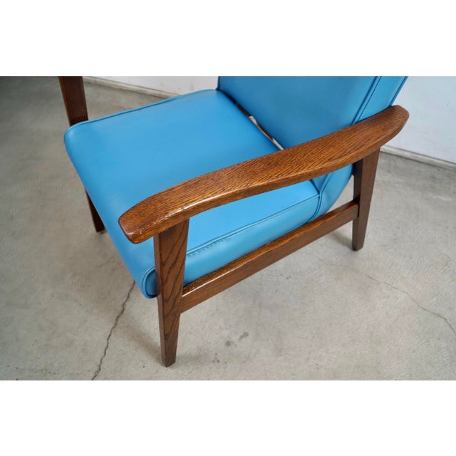 1960’s Mid-Century Modern Paoli Lounge Armchair For Sale - Image 12 of 12