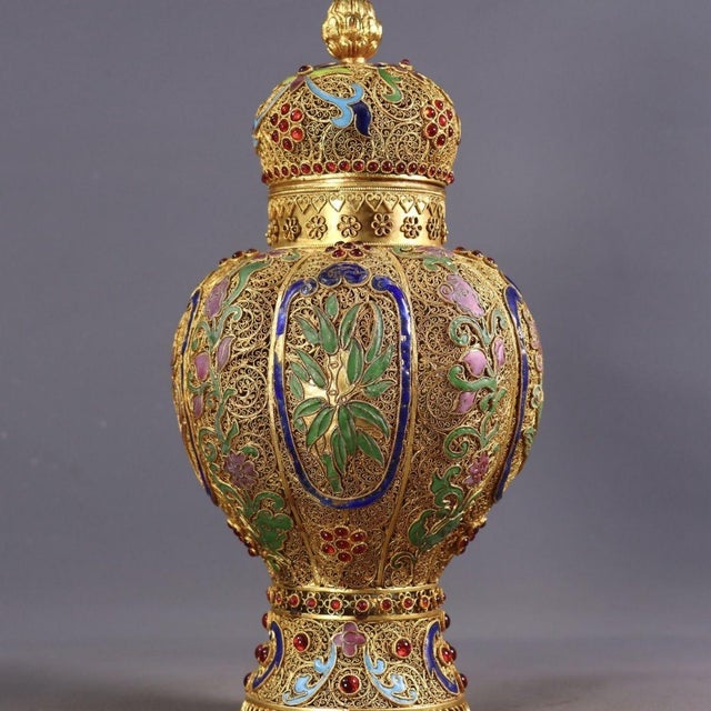Mid 18th Century Mid 18th Century Exquisite Chinese Gilt Silver Filigree Gem-Set Covered Ginger Jar, "Qianlong" Mark For Sale - Image 5 of 9