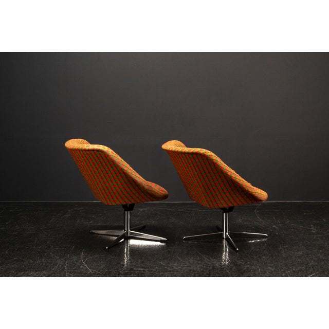 Wood Vintage Swivel Lounge Chairs, 1970s, Set of 2 For Sale - Image 7 of 18