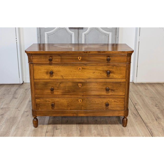 19th Century Italian 19th Century Walnut Four-Drawer Commode with Shield-Shaped Escutcheons For Sale - Image 5 of 12