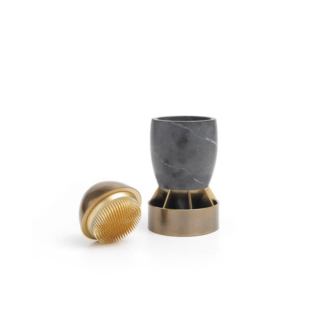 Wanda small container comes with the idea of overcoming the horrifying reality of war through irony. The rocket thus...