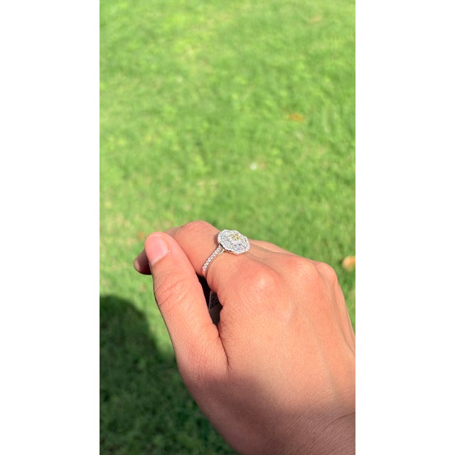 Art Deco Yellow Diamond Ballerina Cocktail Ring in 18k White Gold Size 5.5 For Sale In New York - Image 6 of 16