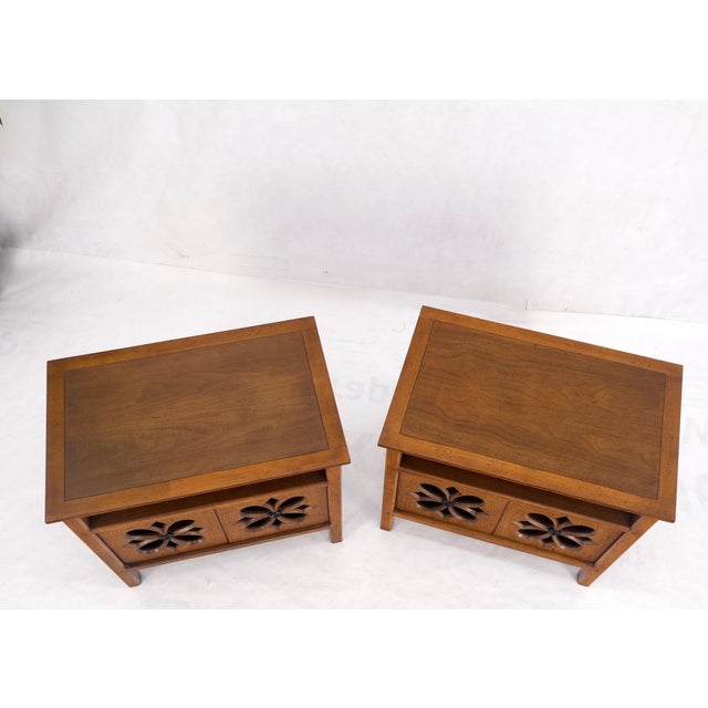 Pair Double Door Pierced Carved Doors Compartment Night Stands End Tables Mint For Sale - Image 6 of 17