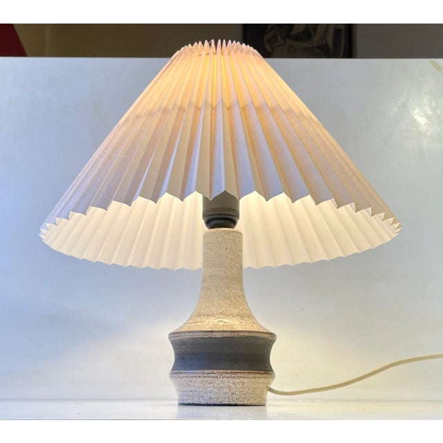 1970s Scandinavian Dusty Glazed Stoneware Table Lamp, 1970s For Sale - Image 5 of 7
