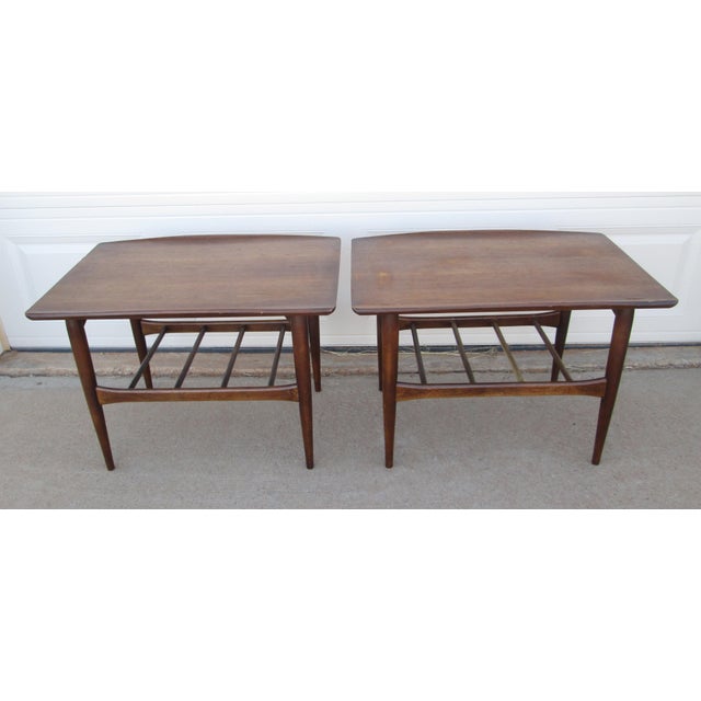 2 Vintage mid century modern Bassett Furniture Artisan end tables. The tables are both stamped on the underside with the...