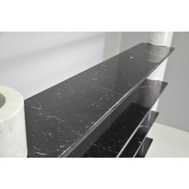 Loico Bookcase in Carrara and Marquina Marble by Angelo Mangiarotti for Skipper, 1970 For Sale - Image 6 of 16