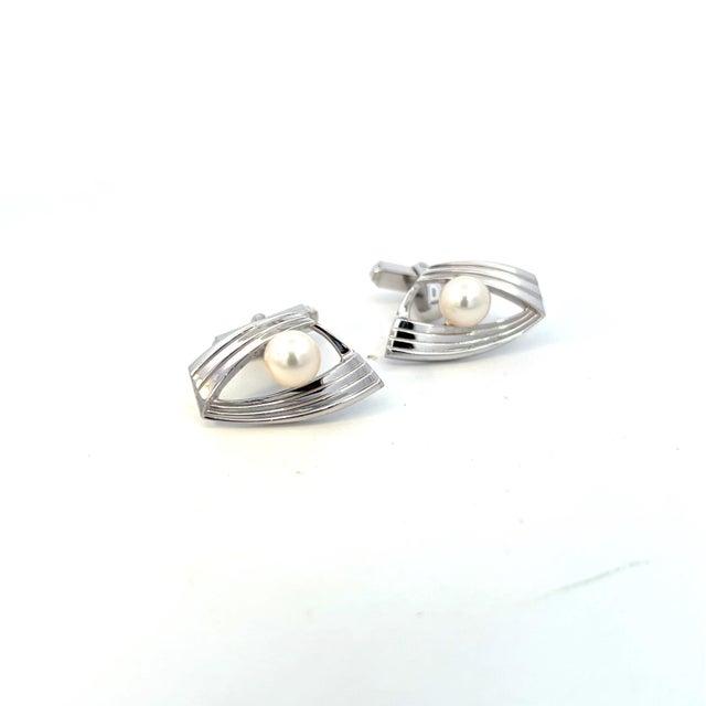 Metal 1990s Mikimoto Estate Akoya Pearl Mens Cufflinks 7 mm Silver, 2 pieces For Sale - Image 7 of 9