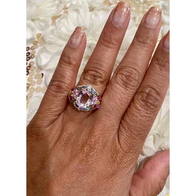 Early 21st Century 4.83 Carat Pink Morganite Multicolor Sapphire Yellow Gold Cocktail Ring, Size 5.5 For Sale - Image 5 of 7