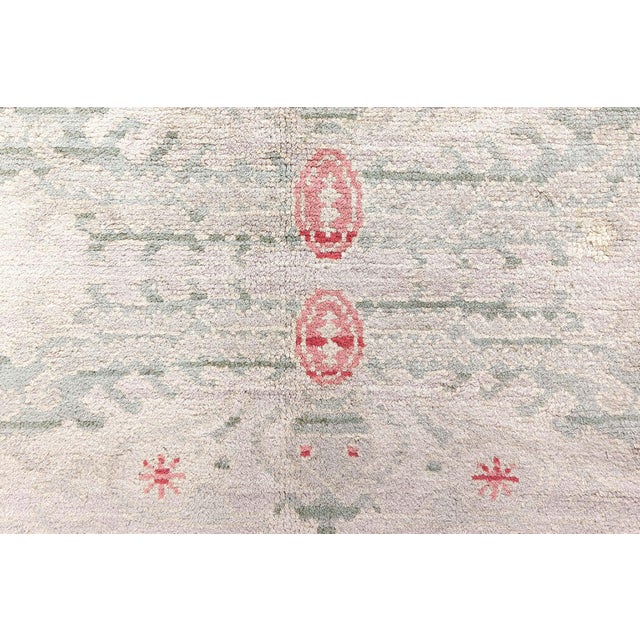Doris Leslie Blau Mid-20th century Spanish Floral Handmade Wool Rug For Sale - Image 4 of 8