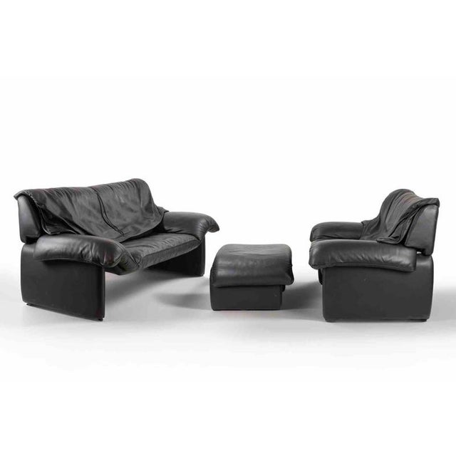 Vintage Sofa Set attribute to De Sede, and realized in 1980s. Metal and wood structure, original black leather....