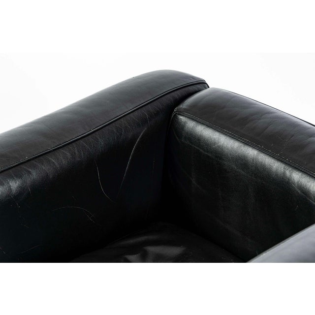 Authentic Cassina Lc2 Black Leather Petit Lounge Chair by Le Corbusier, 4x Avail For Sale - Image 10 of 15