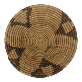 Native American Natural Fiber Woven Basket. For Sale