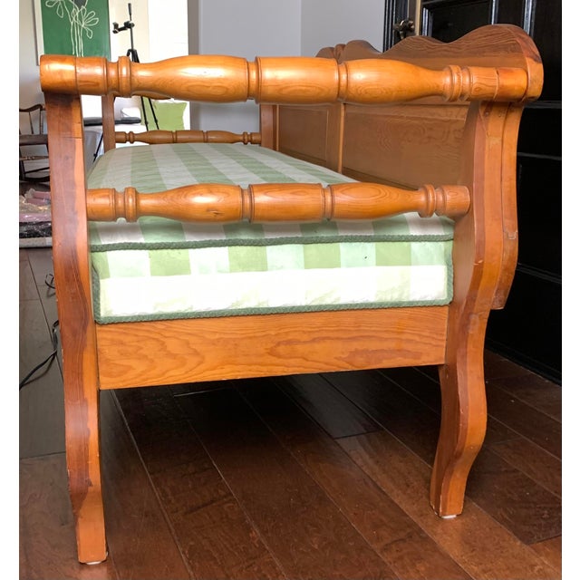 Farmhouse Mid 19th Century Canadian Pine Upholstered Bench For Sale - Image 3 of 5