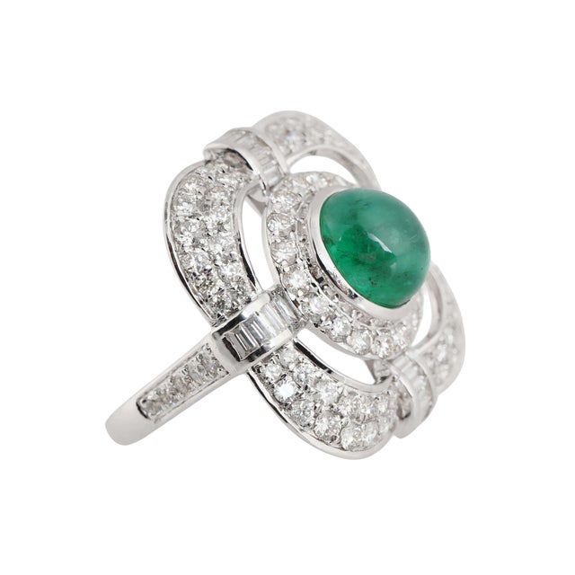 Gemstone Natural Zambian Emerald high quality caboshan diamond ring in 18k gold For Sale - Image 7 of 18