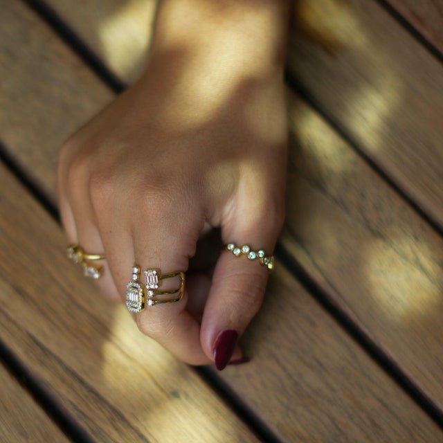 Diamond & Gold Zig Zag Stackable Adjustable Ring For Sale In Miami - Image 6 of 7