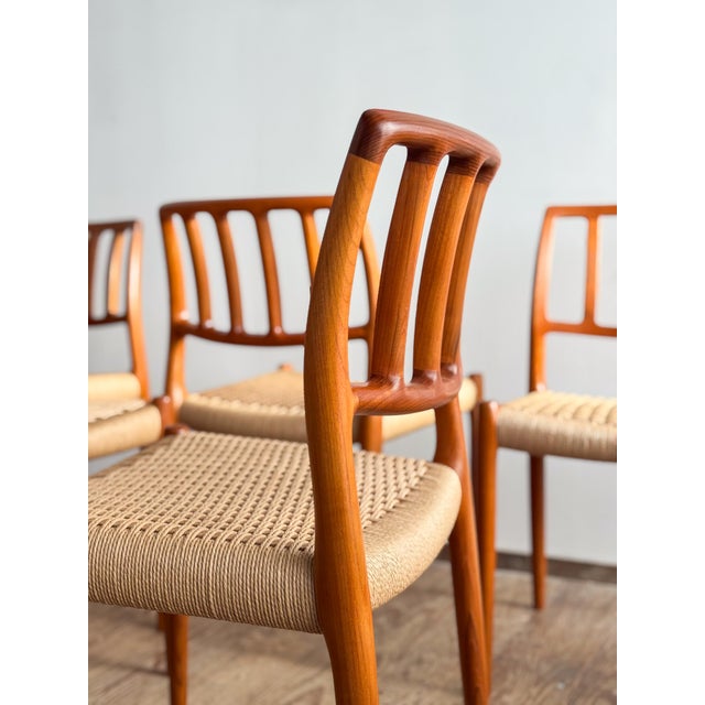 Mid-Century Modern Dining Chairs in Teak by Niels O. Møller for JL Mollers Møbelfabrik, 1950, Set of 4 For Sale - Image 15 of 18