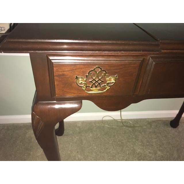 20th Century Queen Anne Harden Solid Cherry Vanity With Bench 2