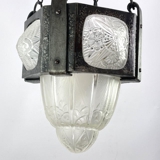 1930s Art Deco Wrought Iron Hanging Light attributed to Hettier & Vincent, 1930s For Sale - Image 5 of 10