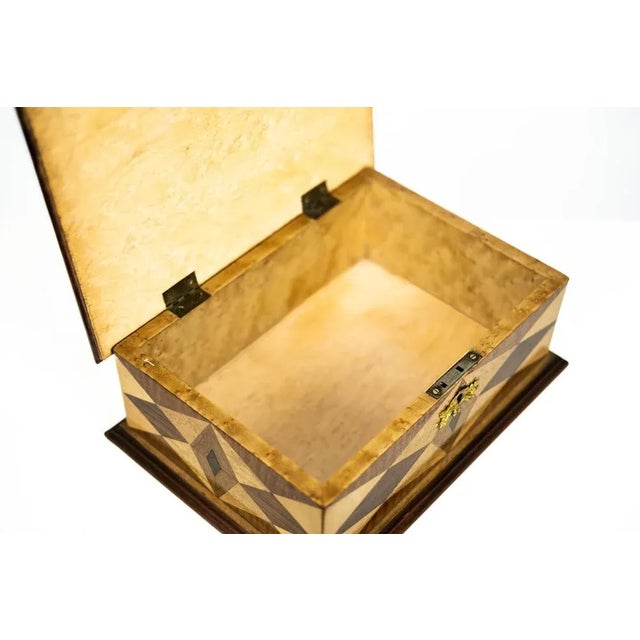 Art Nouveau Empire Style Jewelry Box For Sale - Image 6 of 18