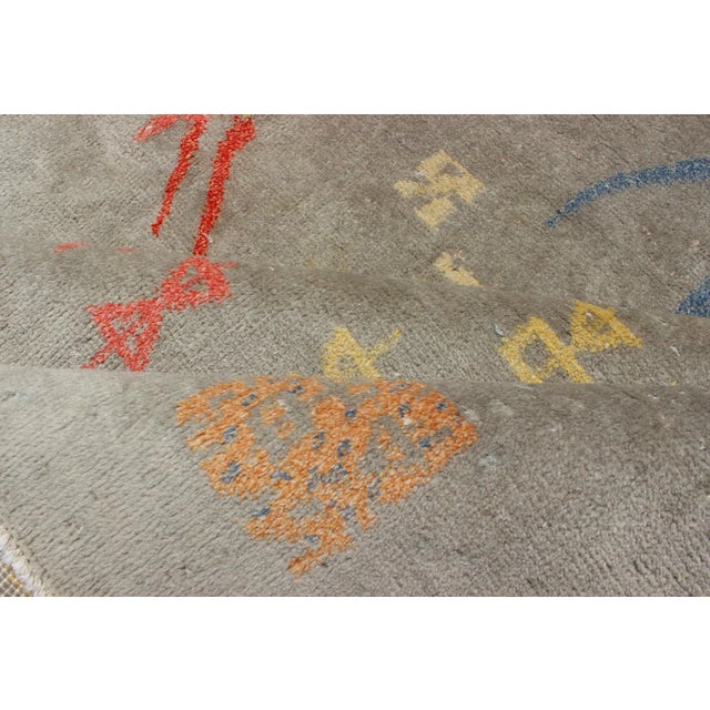 Mid 20th Century Mid Century Modern Rug With Abstract Design in Light Gray and Multi Colors For Sale - Image 5 of 6