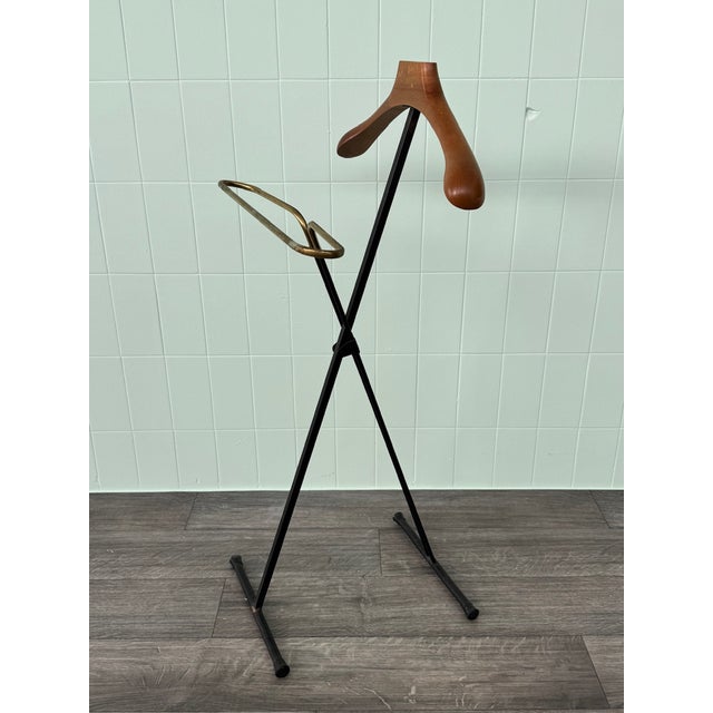 Mid-Century Modern Vintage Man-Shaped Folding Valet Stand in Beech, Metal and Brass, 1950s For Sale - Image 3 of 16